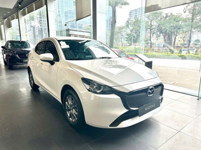 Mazda2 được đại lý ưu đãi sâu, giá ngang xe cỡ A