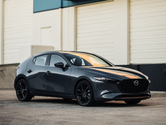 Mazda3 2026 ra mắt: Thêm trang bị tiện nghi, tùy chọn đa dạng