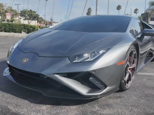 Người đàn ông tìm lại được chiếc Lamborghini bị đánh cắp nhờ ChatGPT