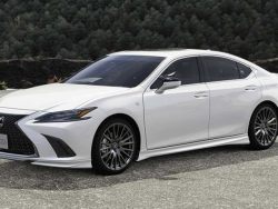 Bị "chê" nhàm chán, Lexus ES 2022 cải thiện sức hấp dẫn với bộ phụ kiện TRD