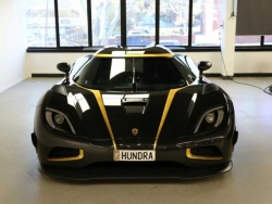 Koenigsegg Agera S Hundra: Siêu xe dát vàng độc nhất thế giới được rao bán từ 61 tỷ VNĐ
