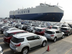 Trung bình mỗi tháng có khoảng 9.000 ô tô con được nhập khẩu vào Việt Nam