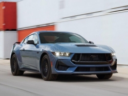Ford Mustang 2024 chính thức “xuất đầu lộ diện”: Ngoại hình quen thuộc, nội thất nâng cấp toàn diện