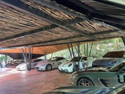 Garage "bí ẩn" thứ hai cho dàn xe 500 chiếc của ông Đặng Lê Nguyên Vũ lộ diện