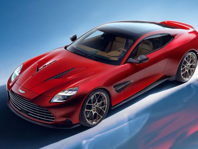 Aston Martin Vanquish 2025 ra mắt: Là mẫu xe mạnh nhất lịch sử