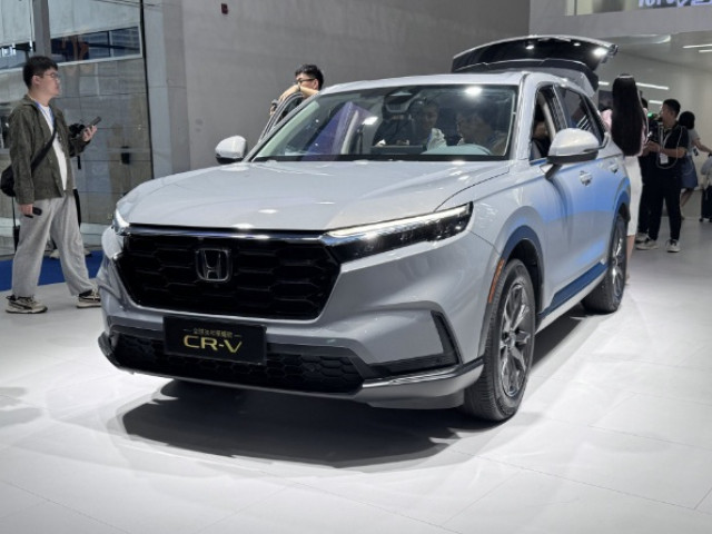 Honda CR-V 30th Anniversary Edition trình làng: Bổ sung nhiều trang bị đắt giá