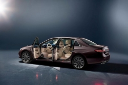 Mercedes E-Class 2021 "tăng hạng độ sang" với phiên bản trục cơ sở dài, giá từ 1,4 tỷ VNĐ