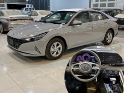 Hyundai Elantra 2022 sắp về Việt Nam gây "hụt hẫng" vì bản cơ sở chỉ có màn hình "tí hon"