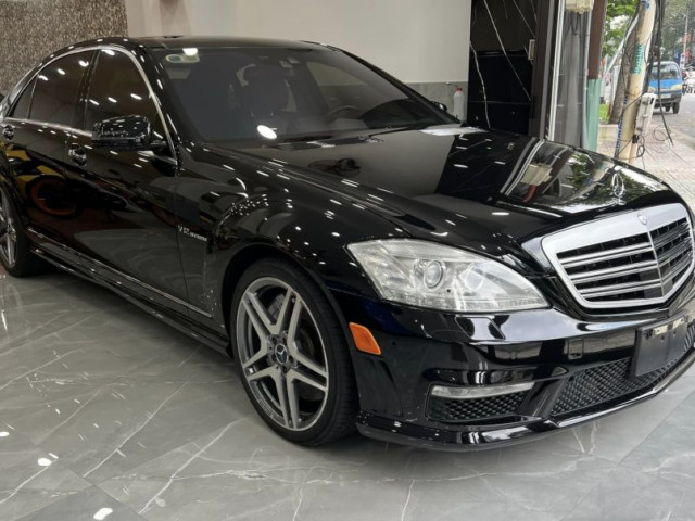 Chiêm ngưỡng Mercedes-Benz S65 AMG đời 2010 hàng hiếm tại Việt Nam