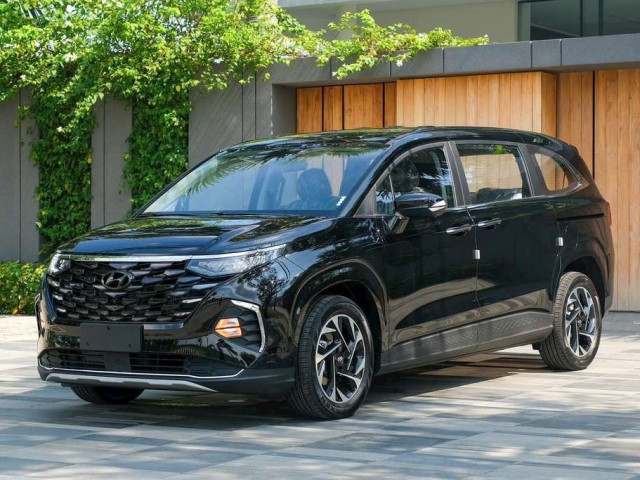 Hyundai Custin được ưu đãi lên tới hơn 50 triệu đồng tại đại lý