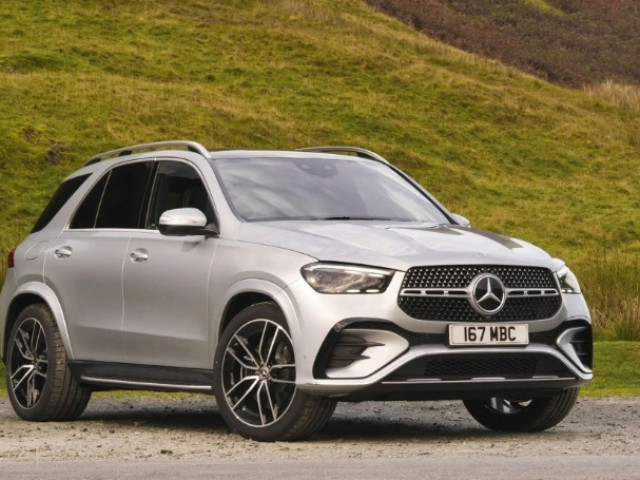 Đại lý nhận cọc Mercedes-Benz GLE 400e 2025: Giá dự kiến hơn 4 tỷ