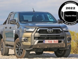 Toyota Hilux 2021 vinh dự nhận giải thưởng "Bán tải quốc tế của năm"