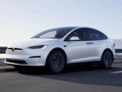 Tesla triệu hồi gần 30.000 xe điện Model X vì lỗi túi khí