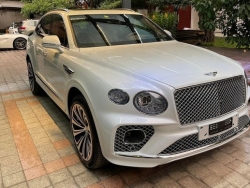 Thiếu gia Phan Thành chi hơn 17 tỷ đồng để tậu xe sang Bentley Bentayga V8 2021