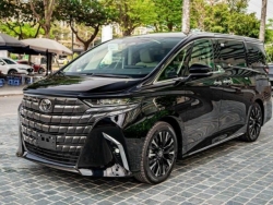 Toyota Alphard 2024 nhập tư chênh giá hơn 300 triệu đồng