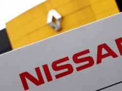 Renault bán cổ phần tại Nissan nhằm tái cân bằng liên minh