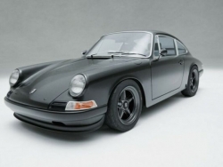 Bản độ Porsche 912 thân xe làm từ carbon, giá gần 10 tỷ VNĐ