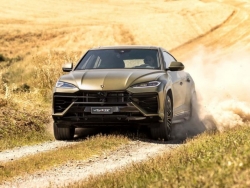 Lamborghini Urus và Revuelto "cháy hàng", khách mua xe phải chờ đến năm 2026