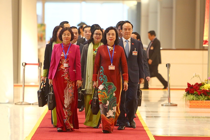 Đoàn đại biểu Đảng bộ thành phố Hà Nội đến dự phiên họp trù bị Đại hội XIII của Đảng