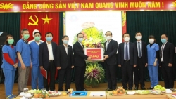 Chủ tịch HĐND TP Nguyễn Ngọc Tuấn thăm, chúc mừng cán bộ, nhân viên Trung tâm cấp cứu 115 Hà Nội