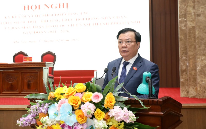Bí thư Thành ủy Hà Nội Đinh Tiến Dũng phát biểu tại buổi lễ