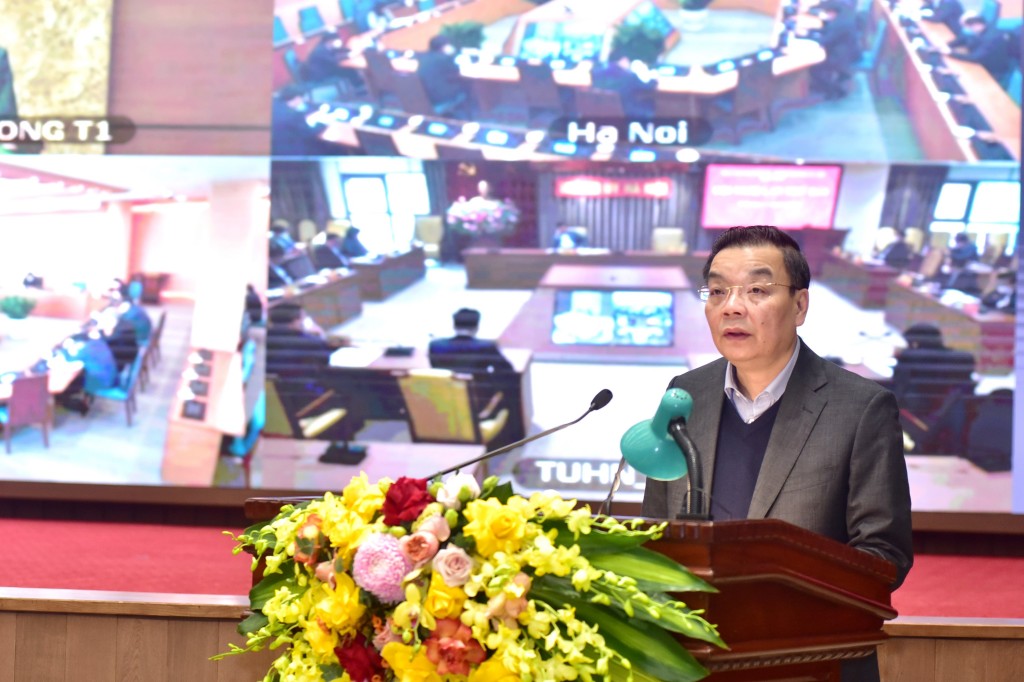Chủ tịch UBND TP Chu Ngọc Anh phát biểu giải trình tại hội nghị