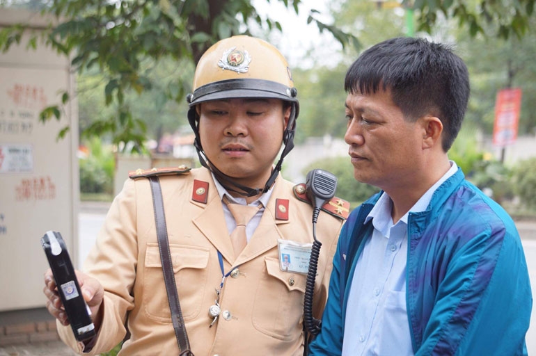 Lực lượng Cảnh sát giao thông cả nước đã phát hiện 604 trường hợp vi phạm nồng độ cồn, 2 trường hợp dương tính với ma túy