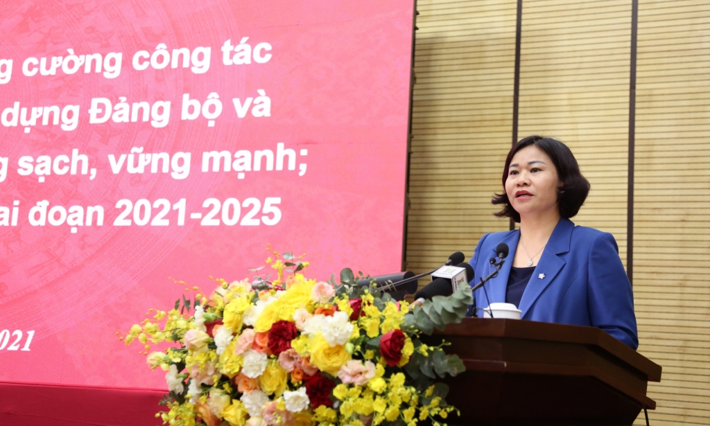 Phó Bí thư Thường trực Thành ủy Nguyễn Thị Tuyến  quán triệt Chương trình số 01 của Thành ủy