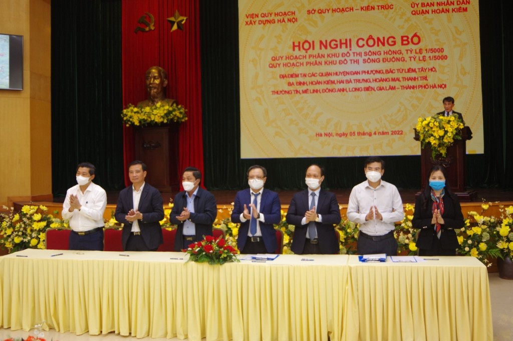 Hà Nội công bố hai đồ án quy hoạch lớn đi qua 13 quận, huyện