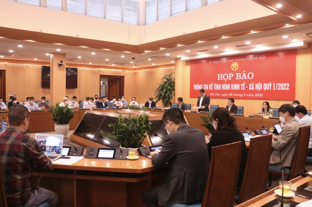 Quang cảnh buổi họp báo