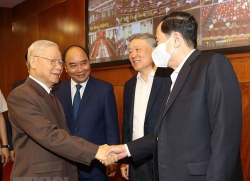 Tổng Bí thư Nguyễn Phú Trọng chủ trì Hội nghị quán triệt Nghị quyết 11 của Bộ Chính trị