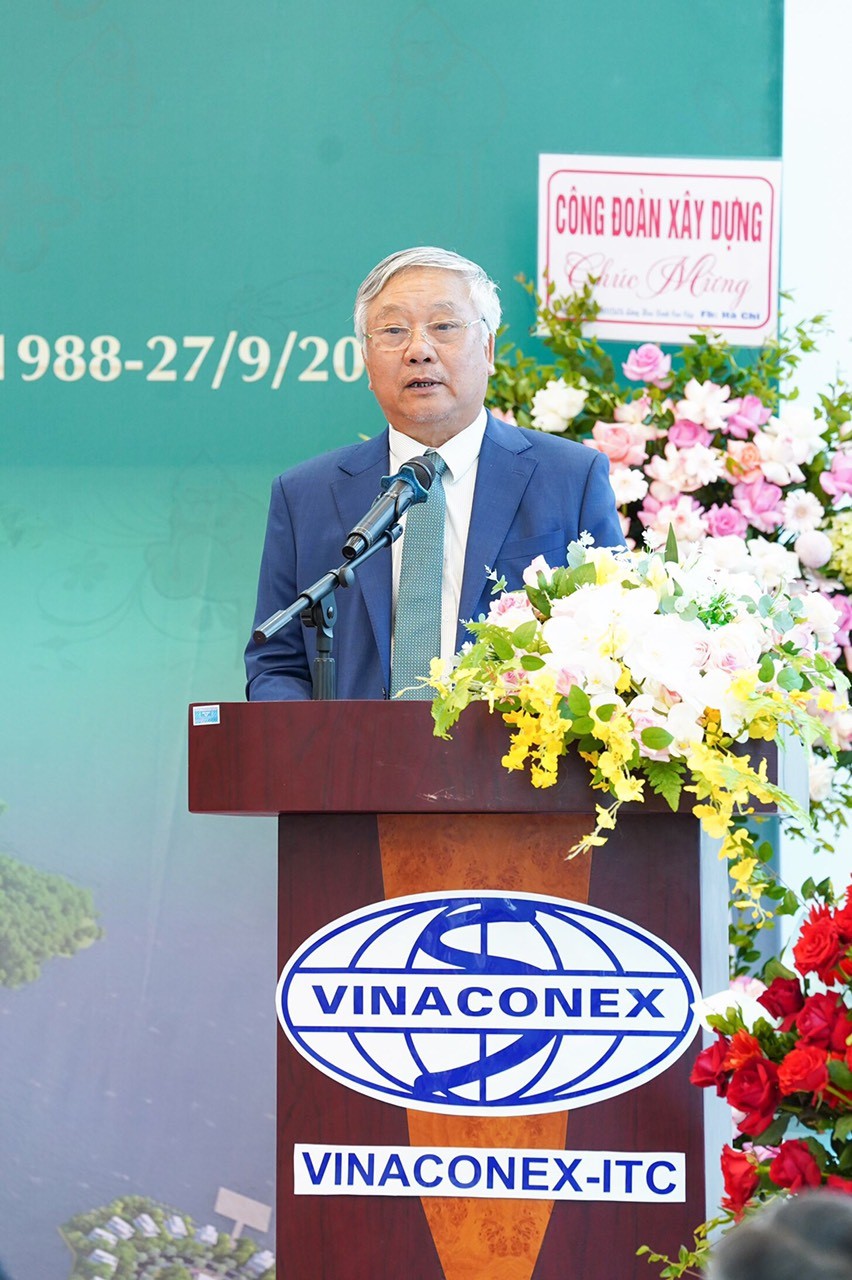 Chủ tịch HĐQT Tổng công ty Vinaconex phát biểu tại buổi lễ