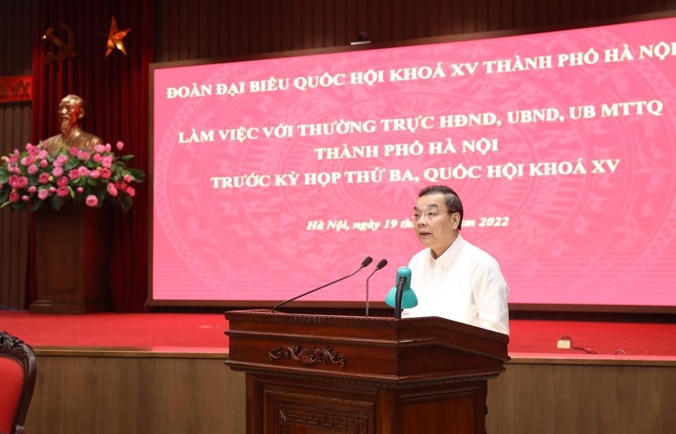 Chủ tịch UBND TP Hà Nội Chu Ngọc Anh phát biểu giải trình 