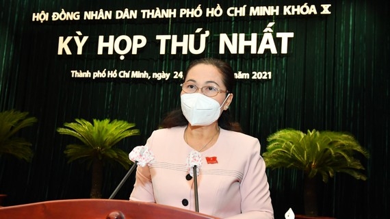 Chủ tịch HĐND TPHCM Nguyễn Thị Lệ phát biểu tại kỳ họp thứ nhất HĐND TPHCM khoá X