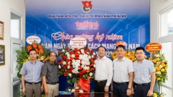 Lãnh đạo Văn phòng Đoàn ĐBQH và HĐND TP Hà Nội thăm, chúc mừng báo Tuổi trẻ Thủ đô