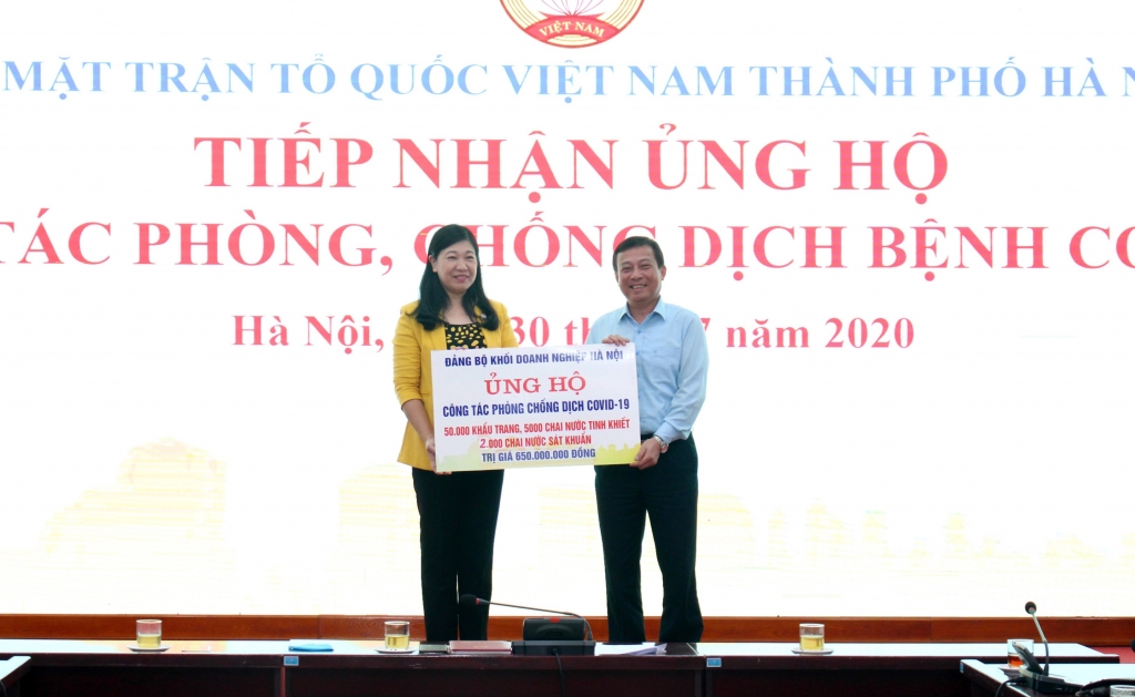 mttq viet nam thanh pho ha noi tiep nhan ung ho phong chong dich covid 19 giai doan 3