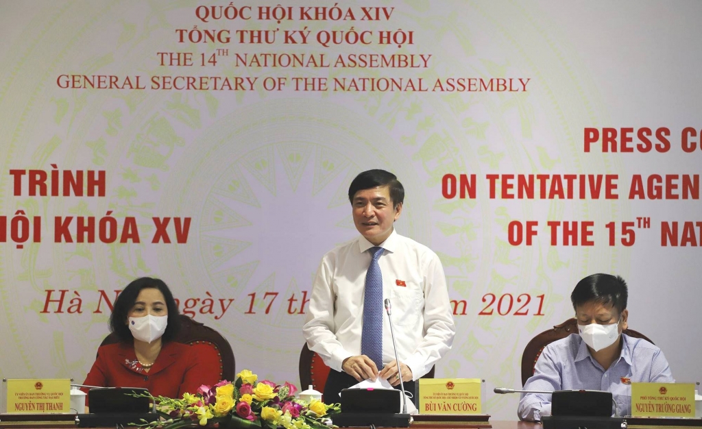 Tổng thư ký Quốc hội Bùi Văn Cường chủ trì buổi họp báo