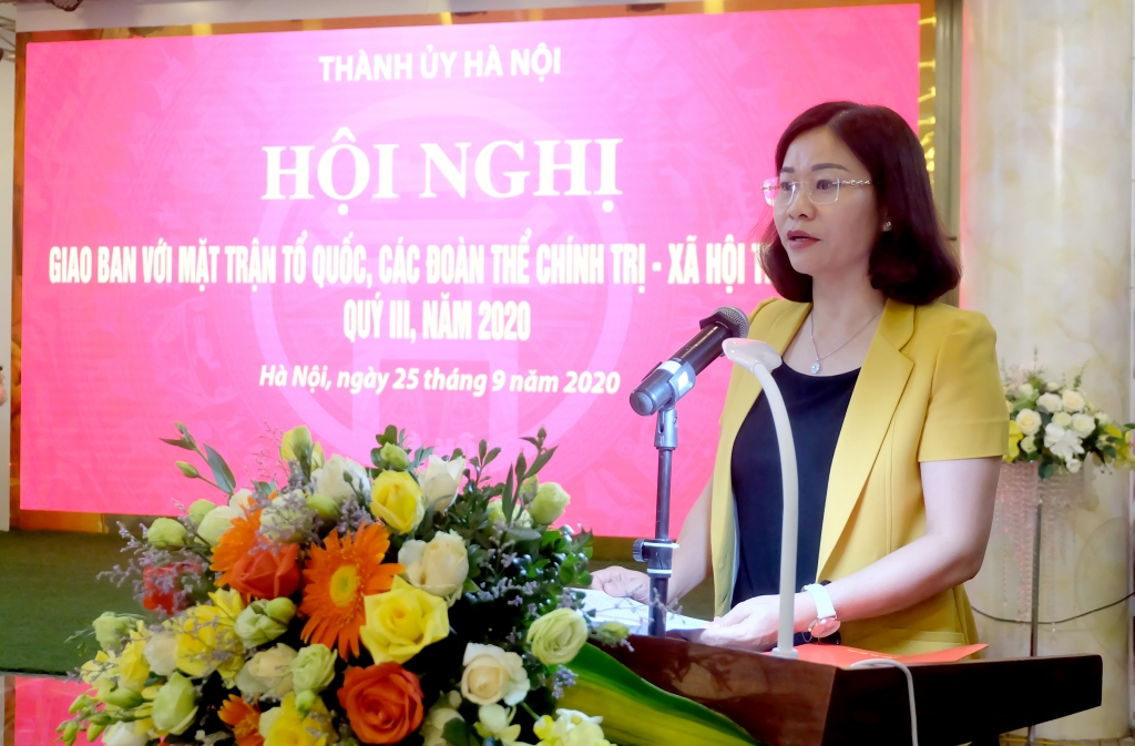 Trưởng ban Dân vận Thành ủy Nguyễn Thị Tuyến phát biểu kết luận hội nghị