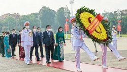 Lãnh đạo thành phố Hà Nội viếng Chủ tịch Hồ Chí Minh và tưởng niệm các Anh hùng liệt sĩ