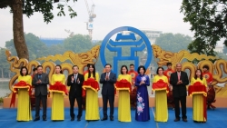 Bí thư Thành ủy Hà Nội cắt băng khai mạc triển lãm “Thăng Long - Hà Nội những dấu son lịch sử”