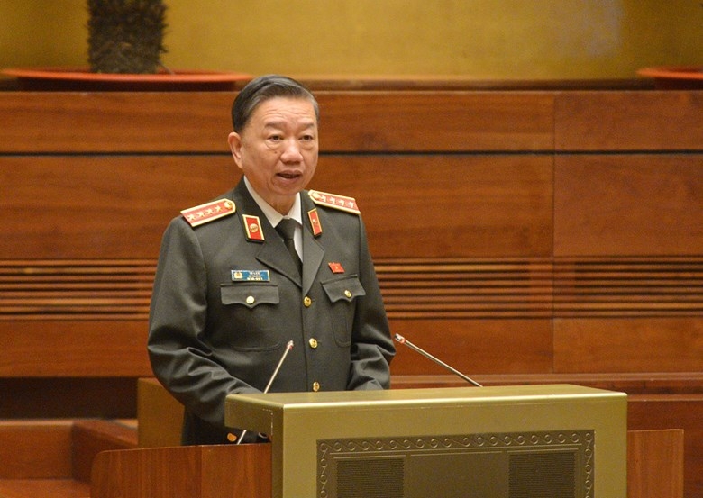 Bộ trưởng Bộ Công an Tô Lâm báo cáo tại kỳ họp