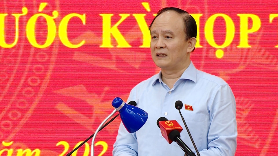 Chủ tịch HĐND TP Nguyễn Ngọc Tuấn phát biểu tại buổi tiếp xúc