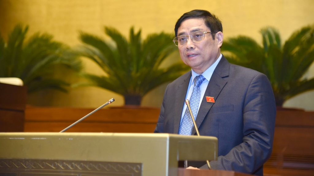 Thủ tướng Chính phủ Phạm Minh Chính trình bày báo cáo tại kỳ họp