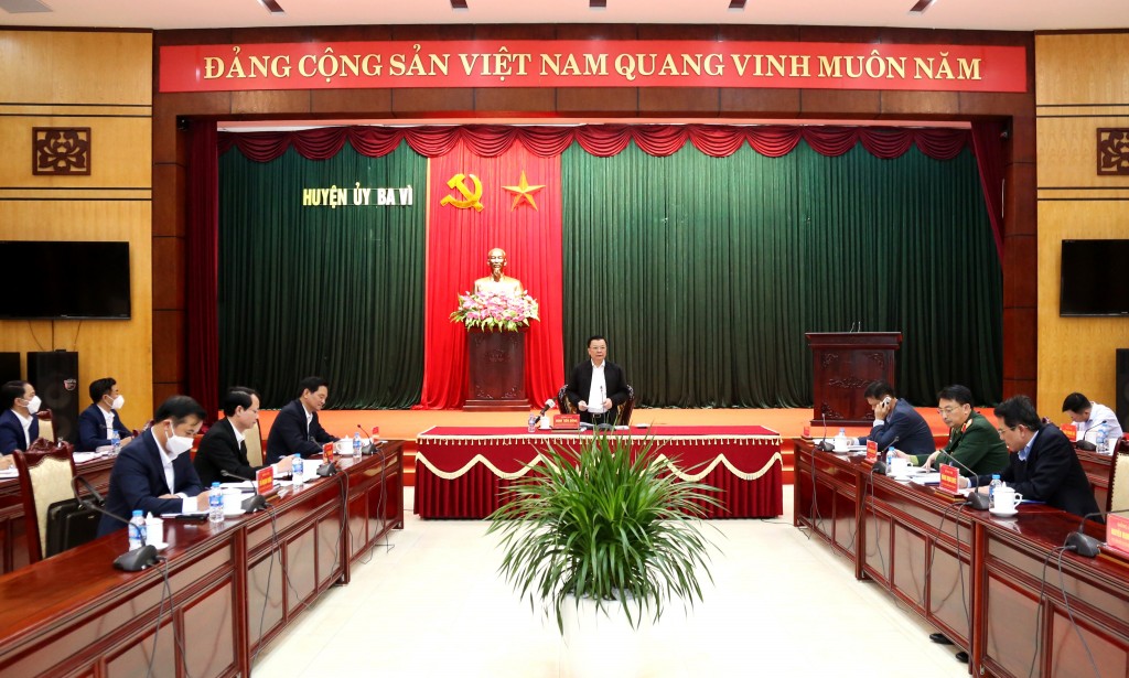 Quang cảnh buổi làm việc