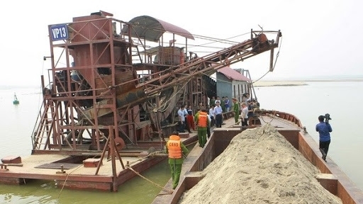 Hà Nội còn 13 điểm phức tạp về khai thác cát trái phép