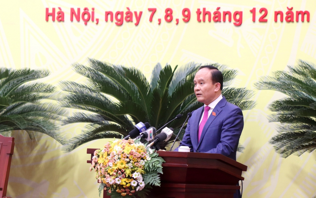 Chủ tịch HĐND TP Hà Nội Nguyễn Ngọc Tuấn phát biểu nhận nhiệm vụ và bế mạc kỳ họp