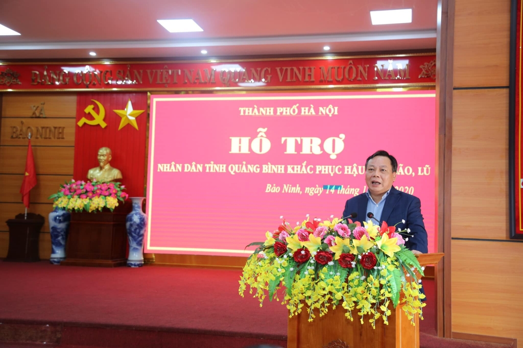 Phó Bí thư Thành ủy Hà Nội Nguyễn Văn Phong phát biểu tại chương trình