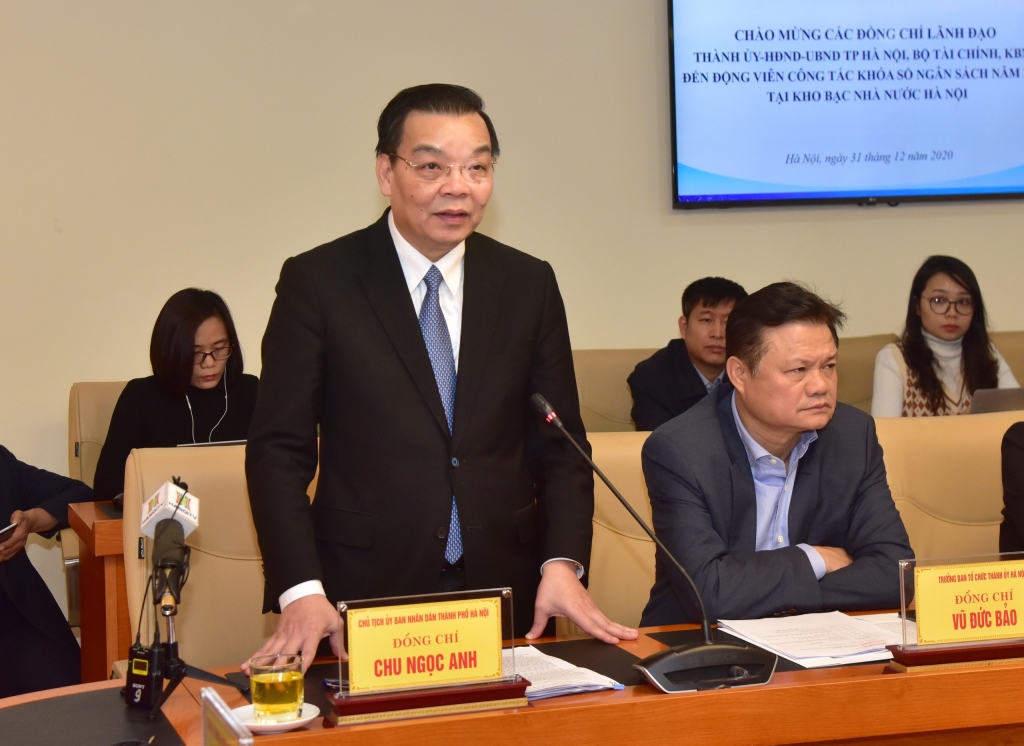 Chủ tịch UBND TP Chu Ngọc Anh phát biểu tại buổi làm việc