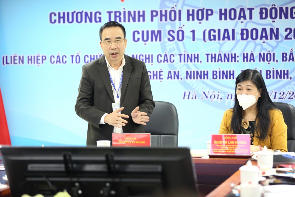 Phó Chủ tịch Liên hiệp các tổ chức hữu nghị Việt NamNguyễn Văn Doanh phát biểu chỉ đạo tại hội nghị