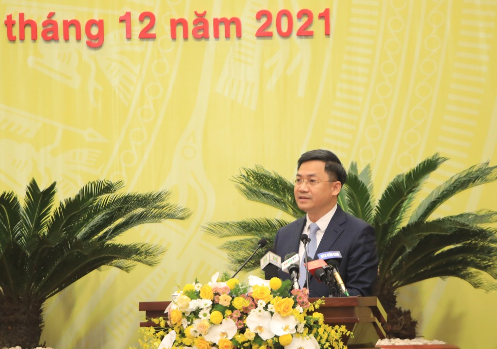 Phó Chủ tịch UBND TP Hà Nội Hà Minh Hải báo cáo công tác phòng, chống dịch của TP Hà Nội 